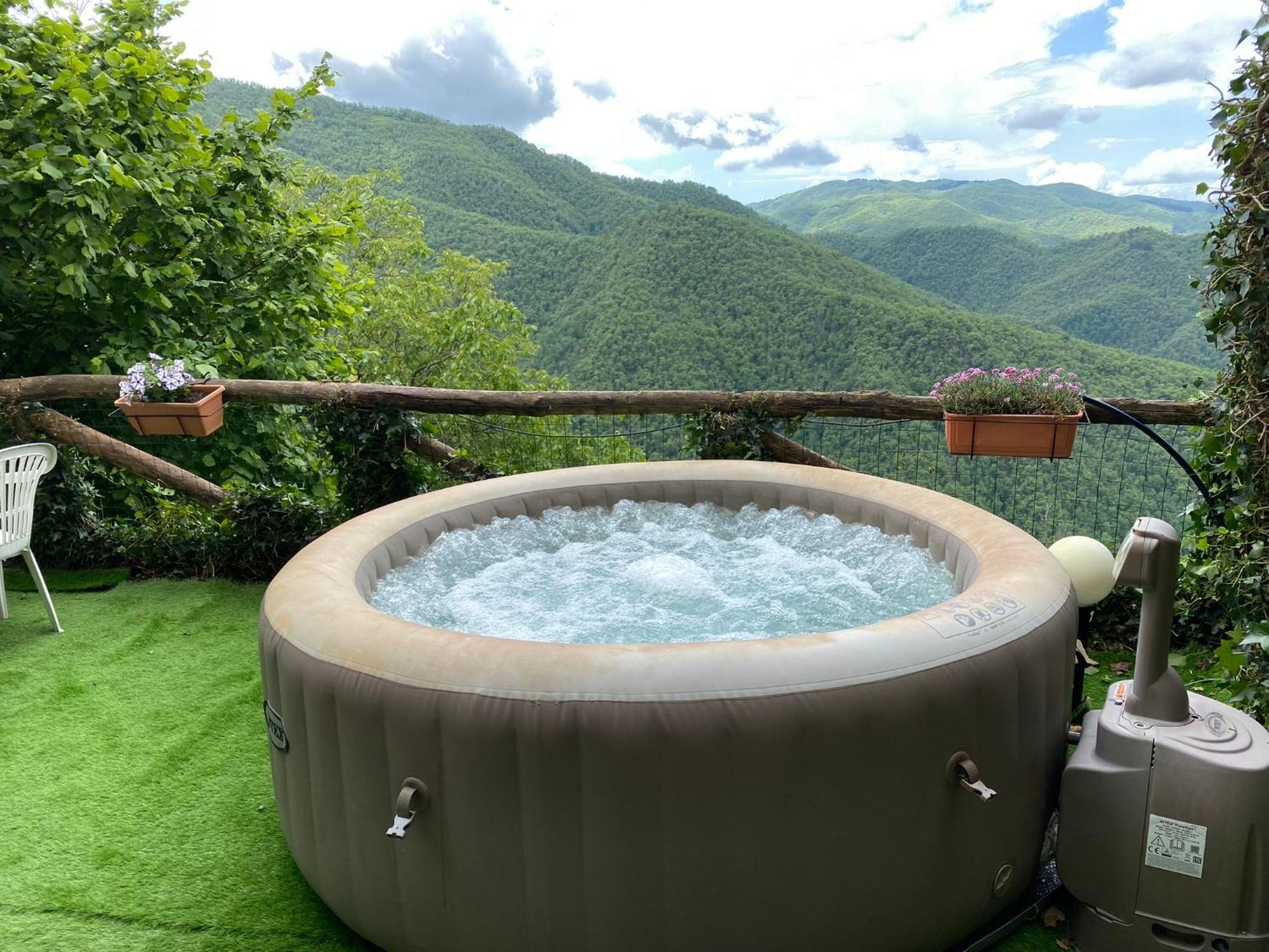 Home Holidays Crasciana, Con Terrazza Vista Sulle Alpi Apuane. Экстерьер фото