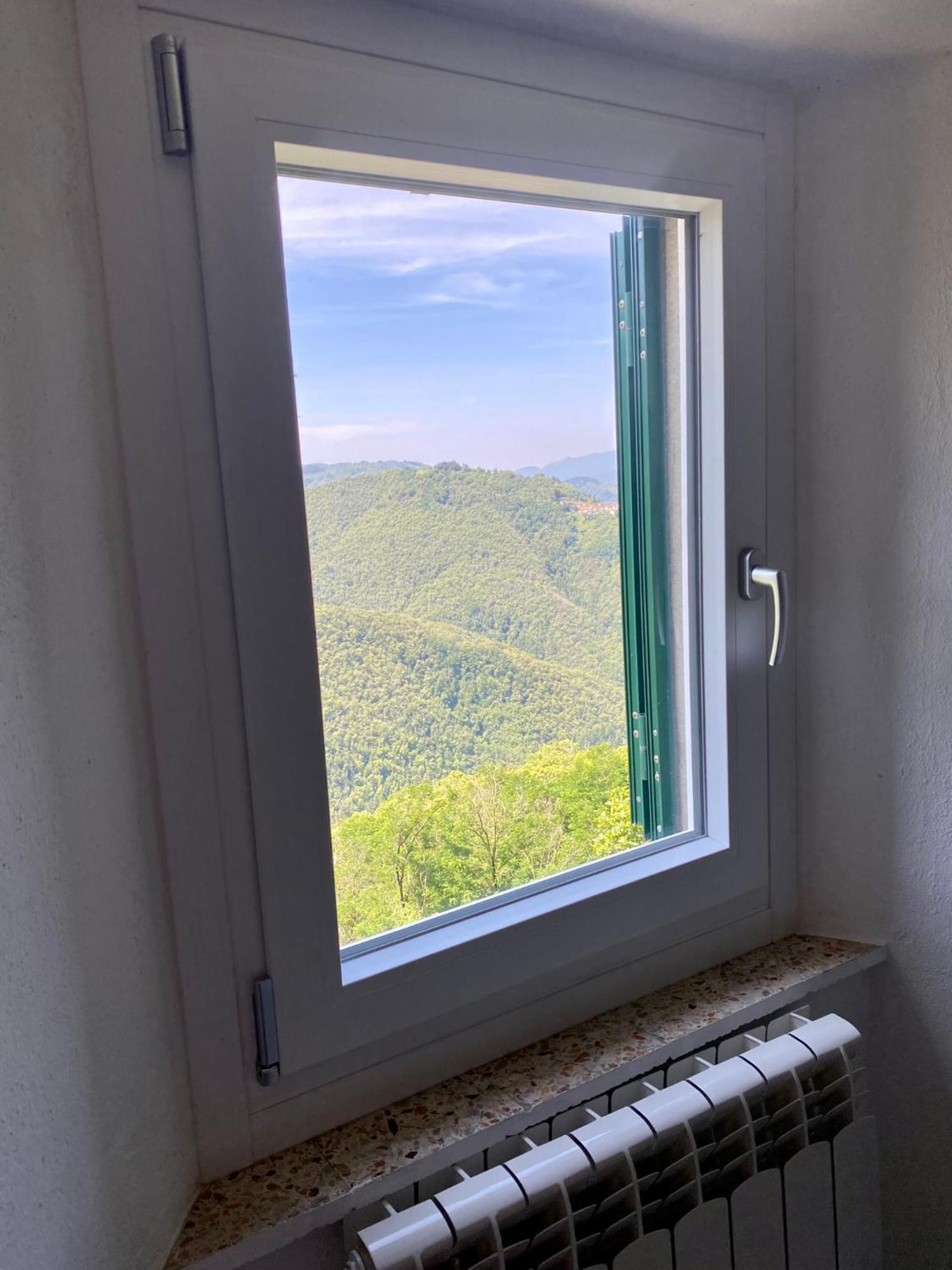 Home Holidays Crasciana, Con Terrazza Vista Sulle Alpi Apuane. Экстерьер фото